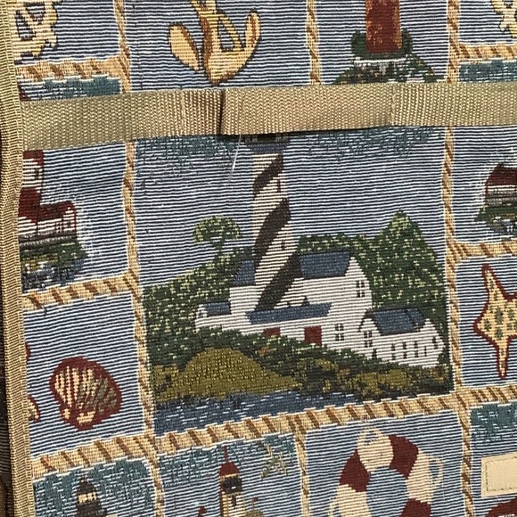 COASTAL THEMED TRAVEL BAG WITH WHEELS - Picture 8 of 11